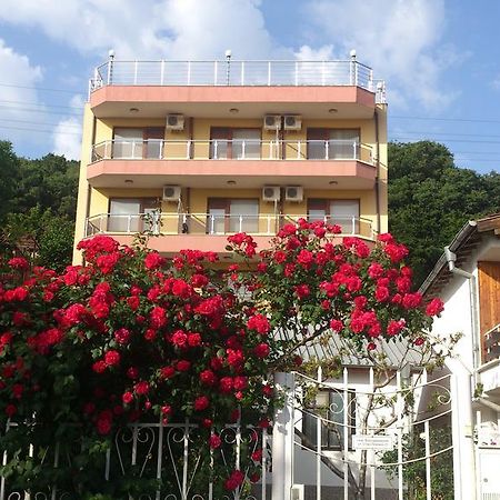 Guest House Byki Светий Влас Екстер'єр фото